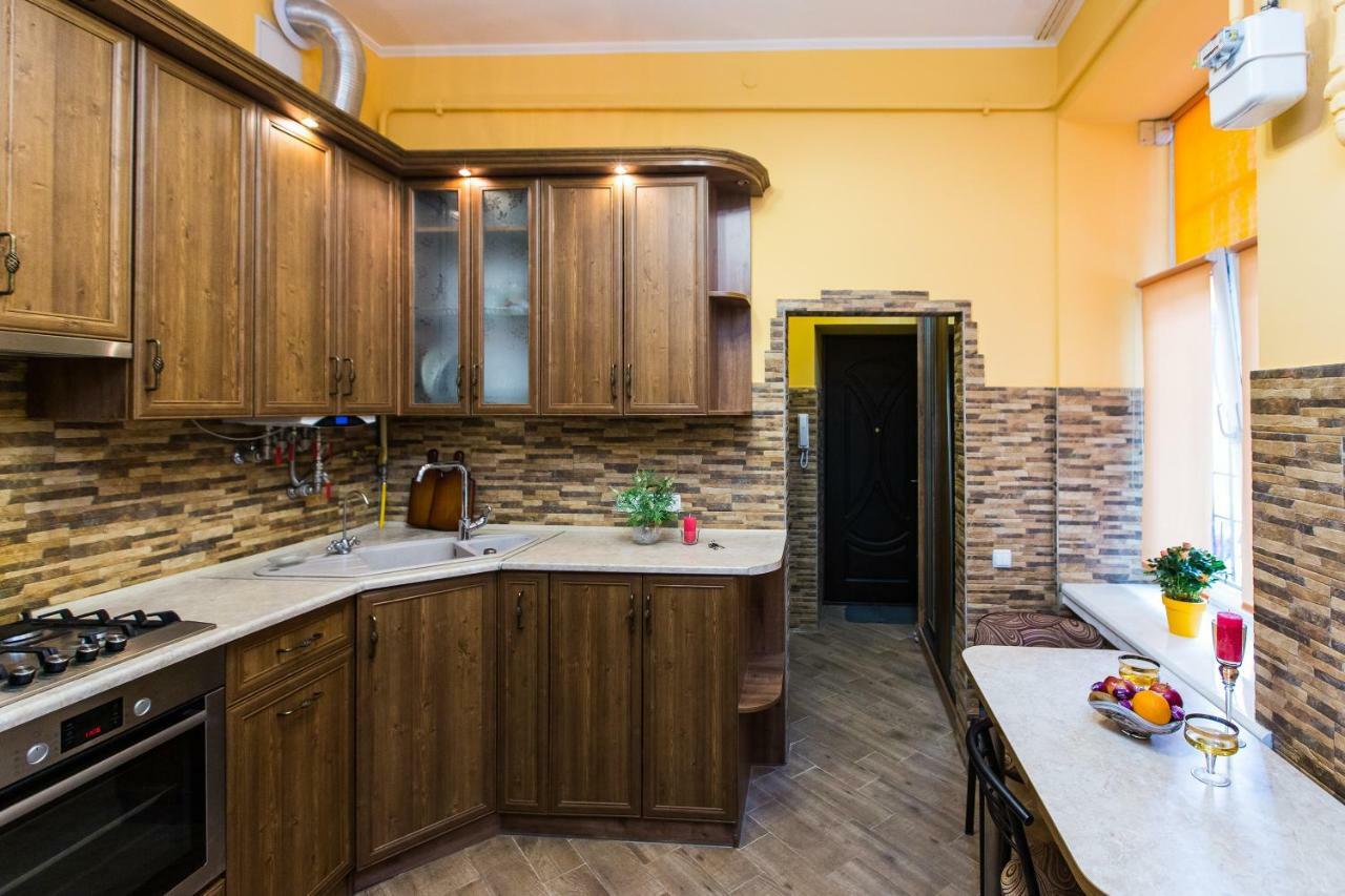 Apartments On Sholom Aleichem Та Ще Варіант Поруч Lviv Bagian luar foto