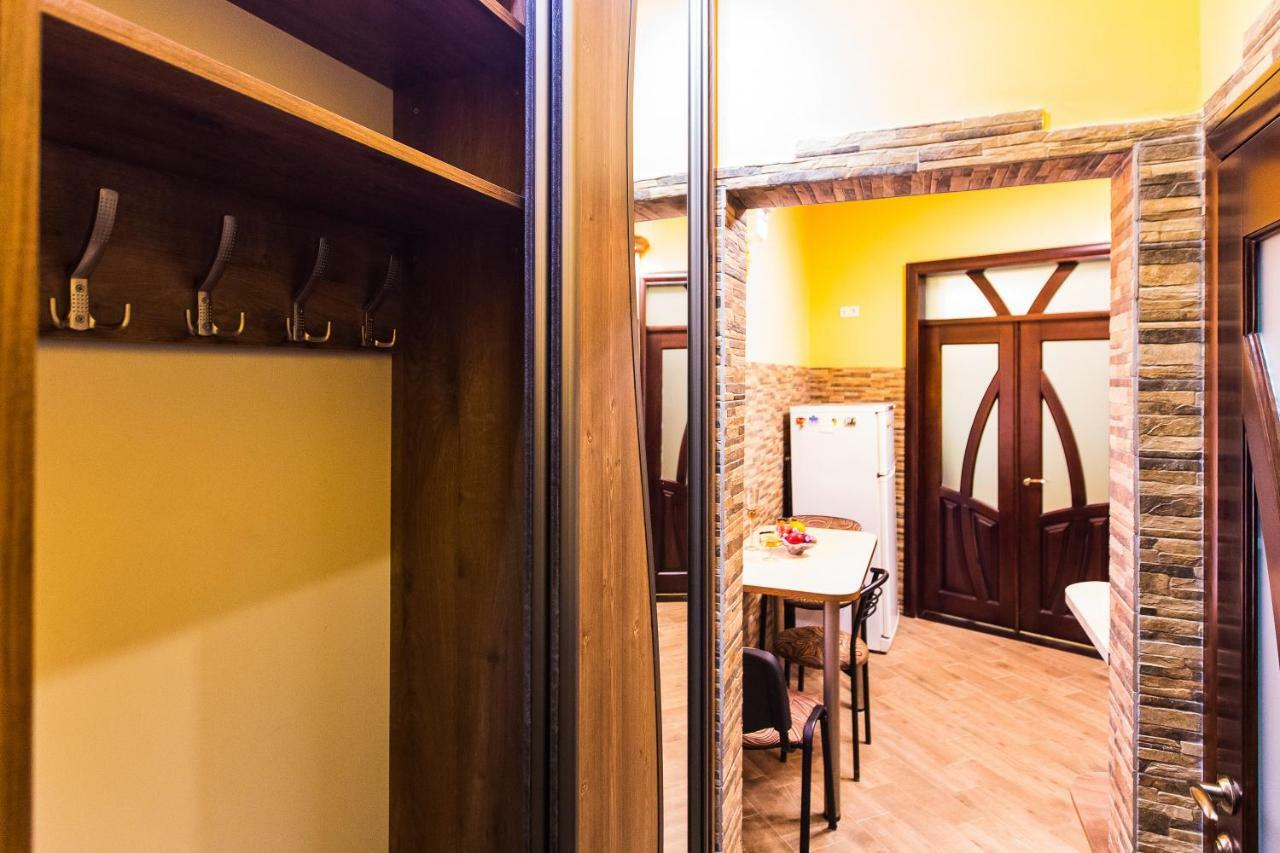 Apartments On Sholom Aleichem Та Ще Варіант Поруч Lviv Bagian luar foto