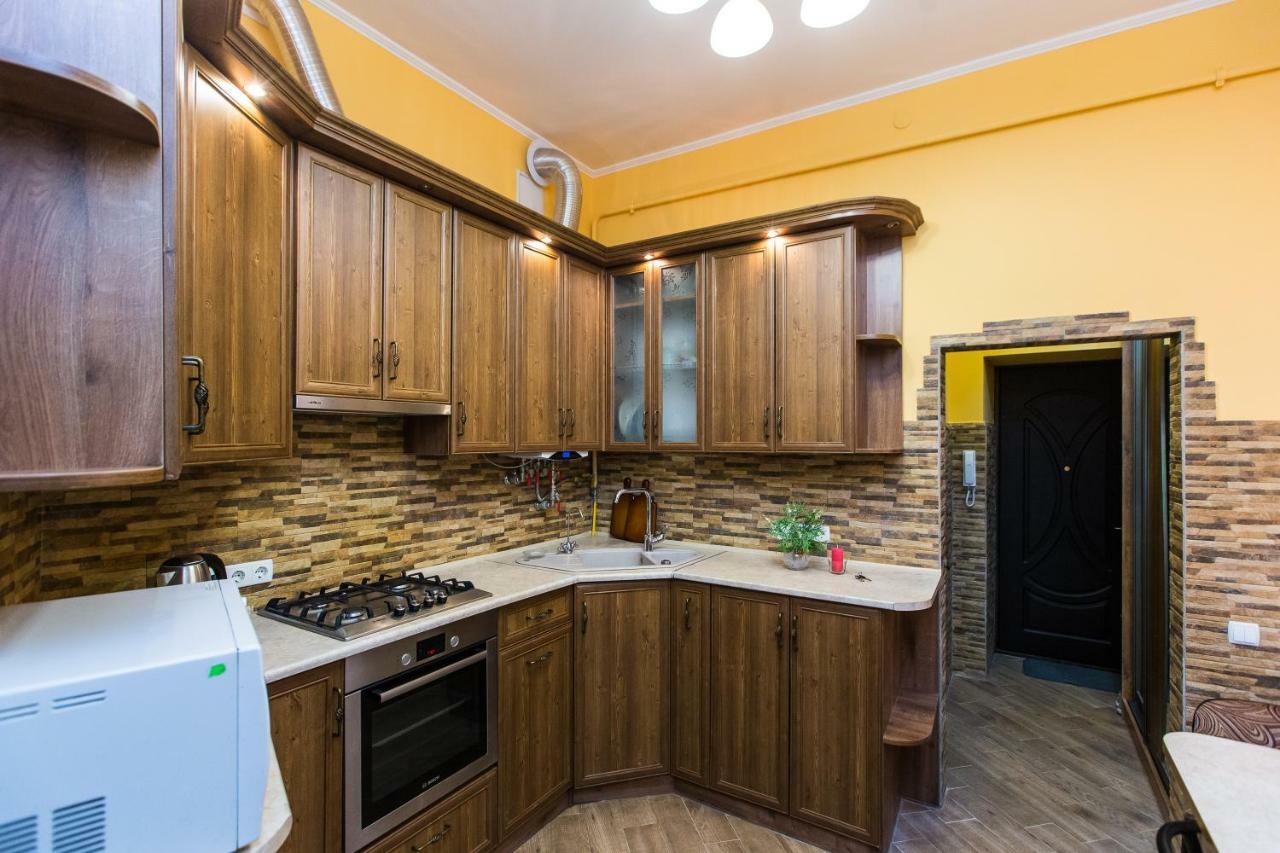 Apartments On Sholom Aleichem Та Ще Варіант Поруч Lviv Bagian luar foto